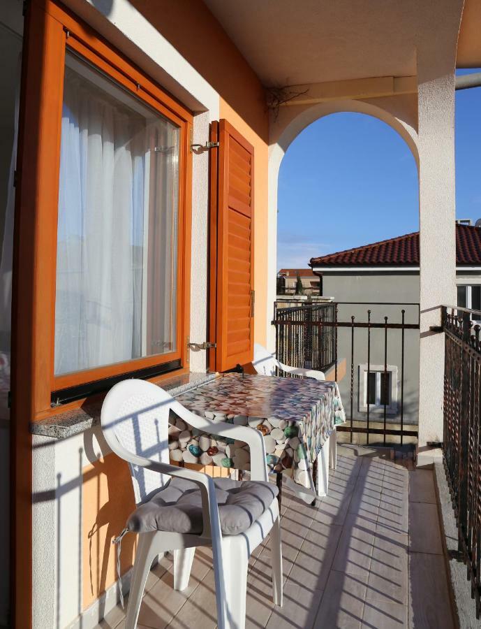 Apartment Laura Pinezici (Krk)